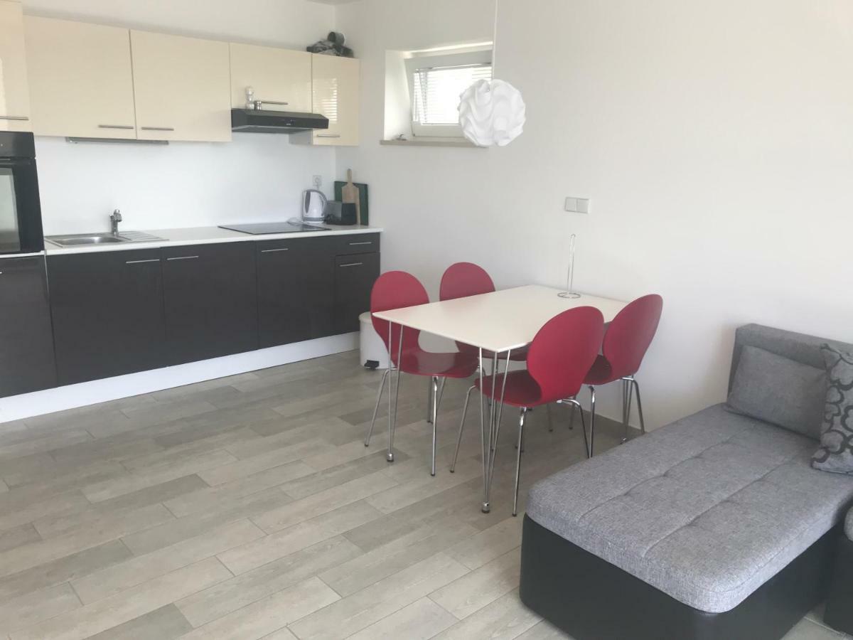 Midavkl Apartment Pirovac Luaran gambar