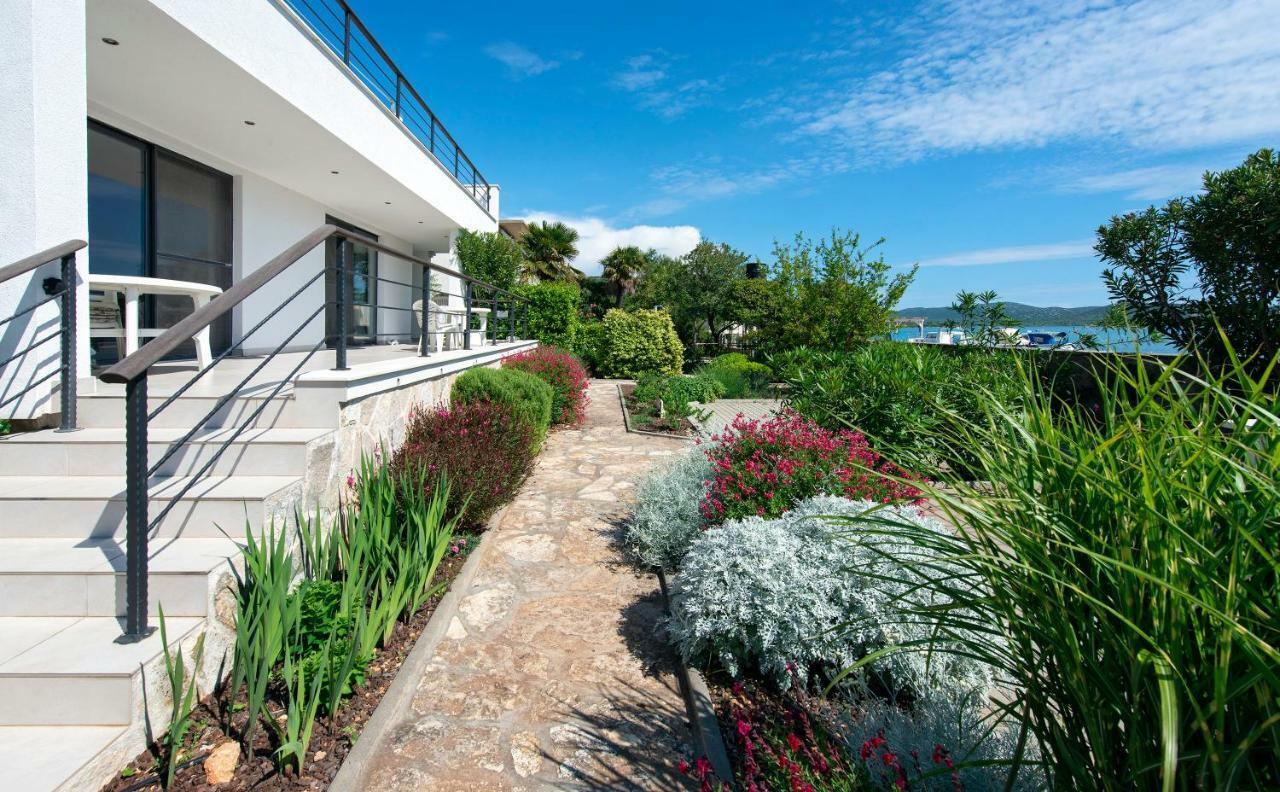 Midavkl Apartment Pirovac Luaran gambar